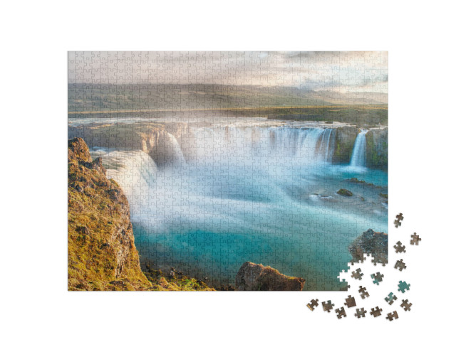 puzzle 1000 dílků „Islandský vodopád na severu ostrova“