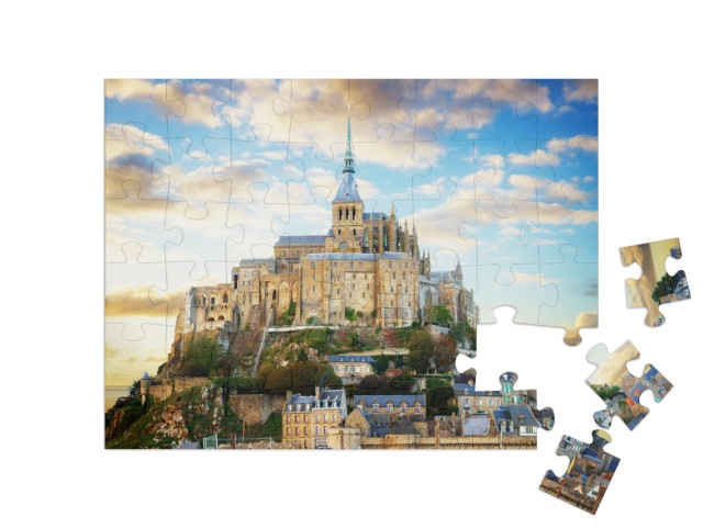 puzzle 48 dílků „Záběr na Mont Saint Michel při západu slunce, Francie“