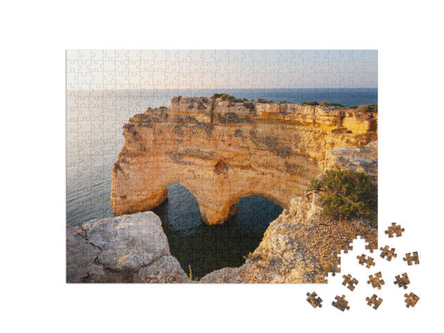 puzzle 500 dílků „Útes ve tvaru srdce v Algarve, Praia Marinha, Portugalsko“