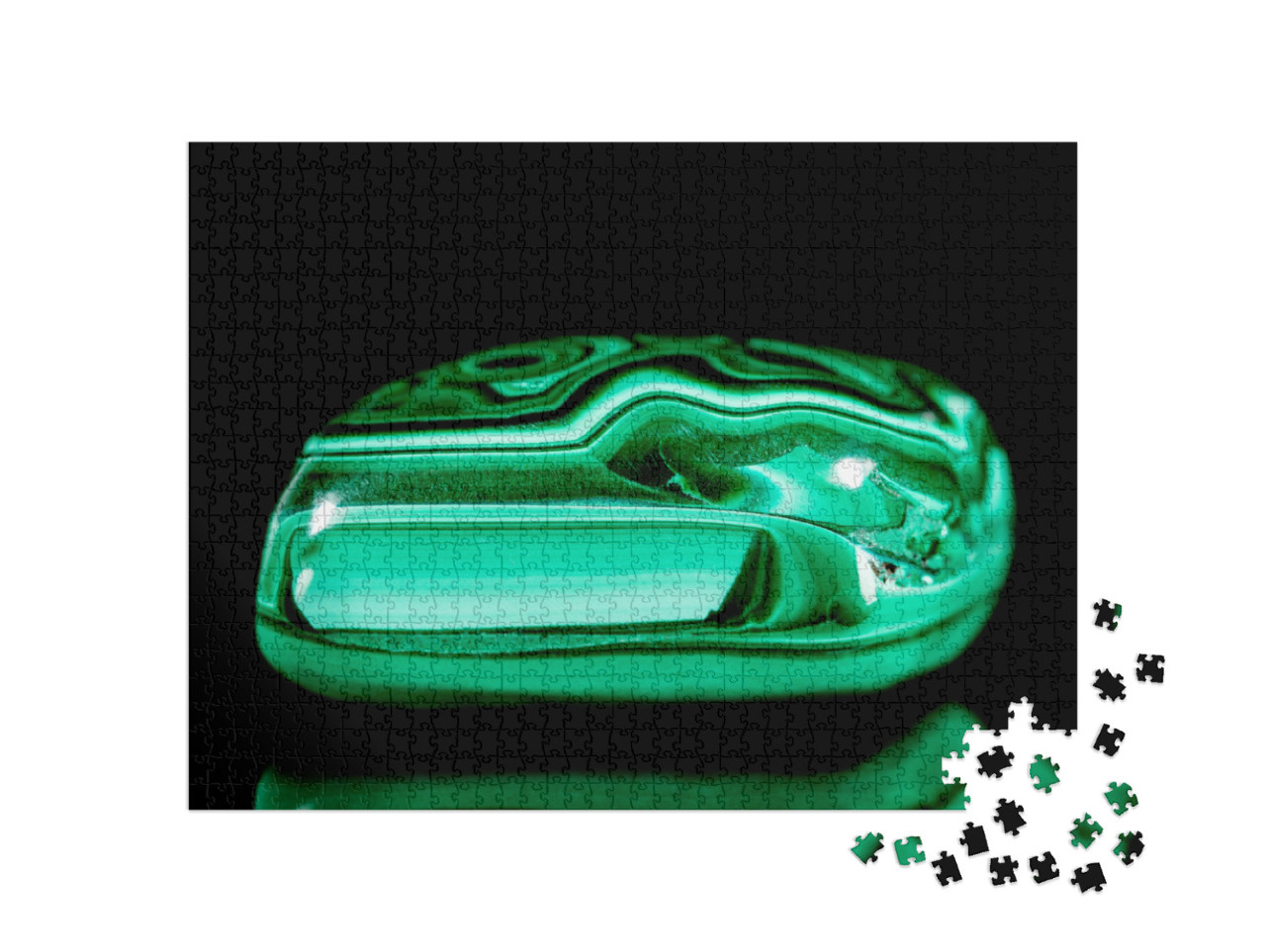 puzzle 1000 dílků „Drcený zelený minerální kámen malachit“