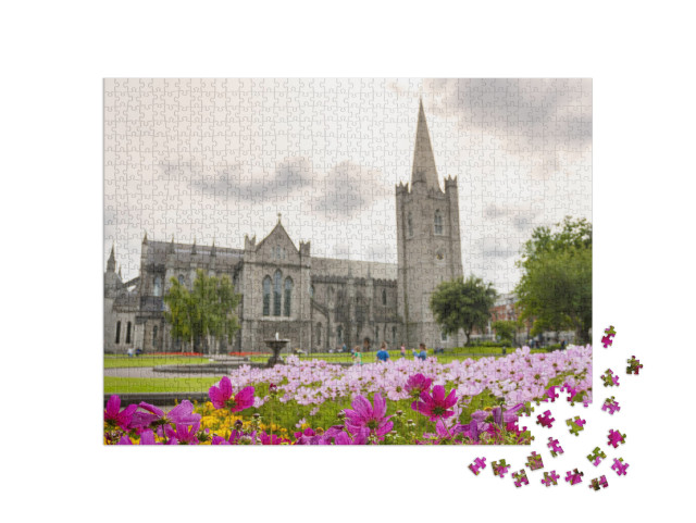 puzzle 1000 dílků „Krásná zahrada katedrály svatého Patrika, Dublin, Irsko“