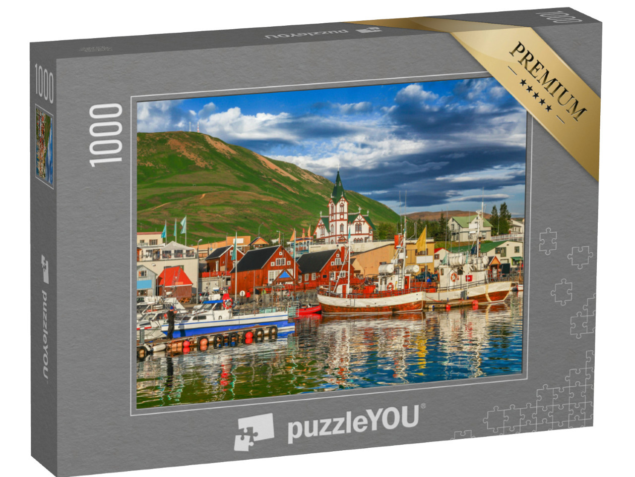 puzzle 1000 dílků „Krásný pohled na historické město Husavik s rybářskými loděmi, Island“