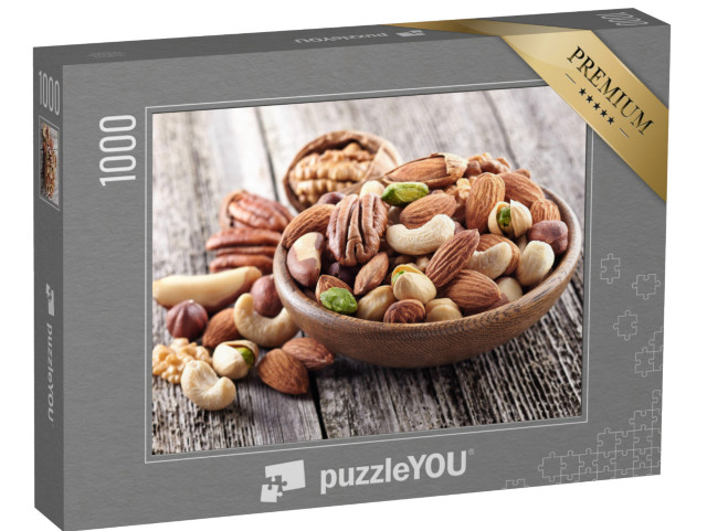 puzzle 1000 dílků „Směs ořechů v dřevěné desce“