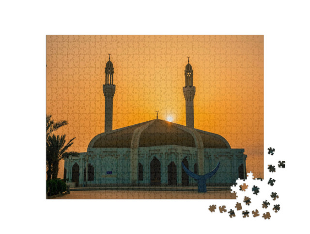 puzzle 1000 dílků „Mešita a minaret při západu slunce, Džidda, Saúdská Arábie“