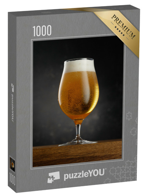 puzzle 1000 dílků „Sklenice světlého piva na tmavém pozadí. Selektivní zaostření...“