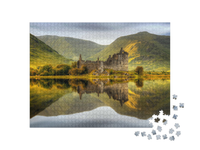 puzzle 1000 dílků „Hrad Kilchurn Castle při západu slunce v jezeře Loch Awe, Skotsko“