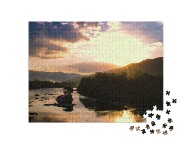puzzle 1000 dílků „Dům na řece Drině, Srbsko“