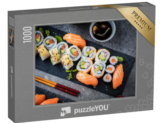 puzzle 1000 dílků „Sushi s lososem, tuňákem a dalšími pokrmy“