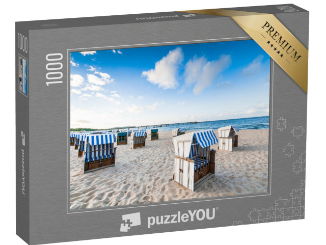 puzzle 1000 dílků „Lehátka na prázdné písečné pláži u Baltského moře“