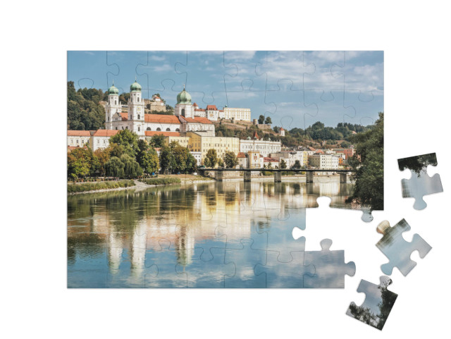 puzzle 48 dílků „Město Pasov s katedrálou svatého Štěpána, Dolní Bavorsko, Německo“
