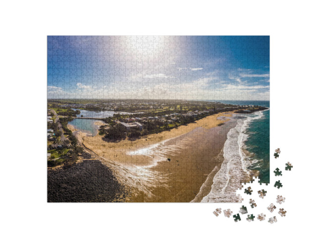 puzzle 1000 dílků „Pohled z dronu na pláž Bargara a okolí, Queensland, Austrálie“