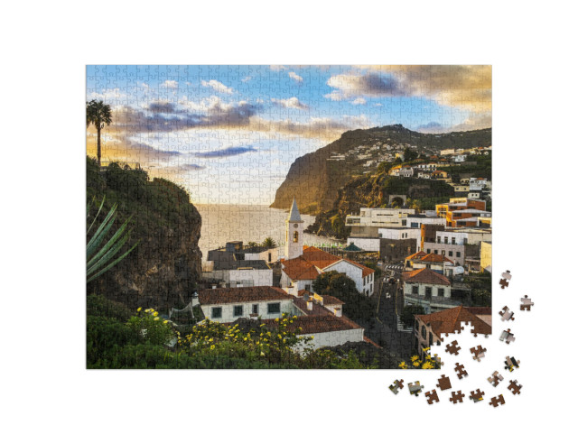 puzzle 1000 dílků „Camara de Lobos, malý přístav na ostrově Madeira“