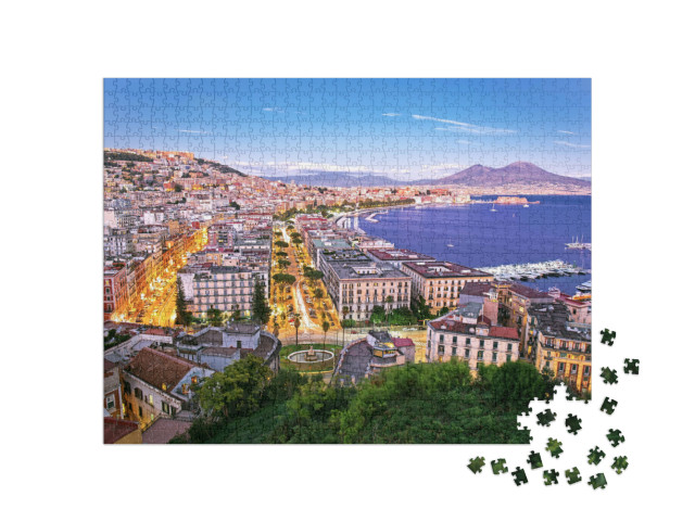 puzzle 1000 dílků „Panoramatický pohled na noční Neapol, Kampánie, Itálie“