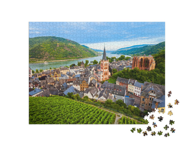 puzzle 1000 dílků „Bacharach: panoramatický pohled ze vzduchu, Porýní-Falc, Německo“