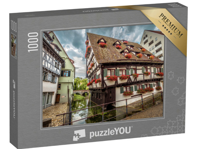 puzzle 1000 dílků „Šikmý dům ve středověké čtvrti města Ulm“