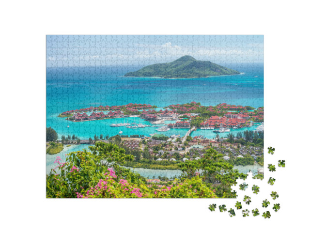 puzzle 1000 dílků „Červené střechy ostrova Eden, Seychely“
