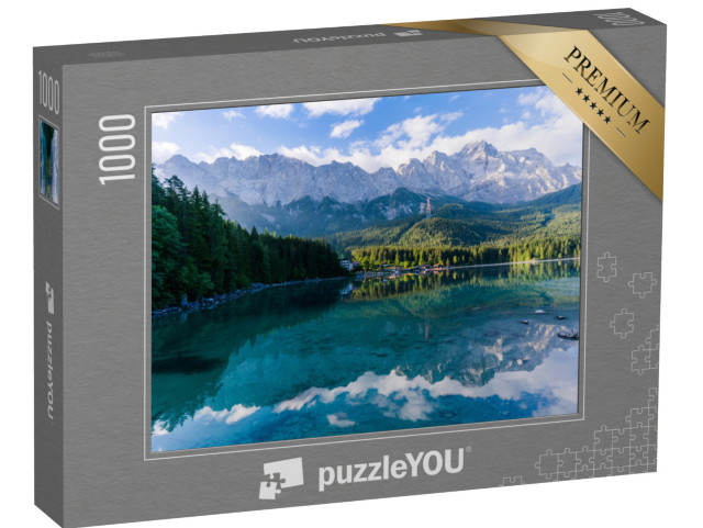 puzzle 1000 dílků „Krásný a zamračený letní východ slunce u jezera Eibsee v německých Alpách“