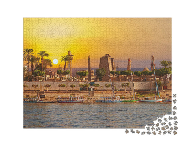puzzle 2000 dílků „Slunečný den na Nilu v Luxoru, Egypt“