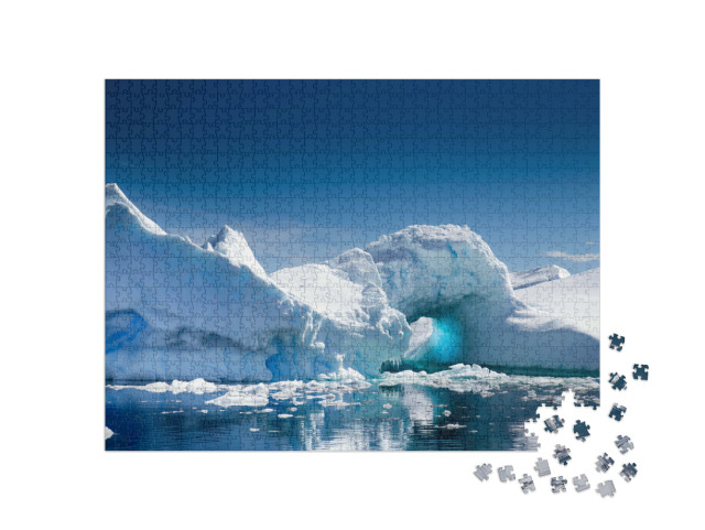 puzzle 1000 dílků „Ledovec v zátoce Pleneau, Port Charcot, Antarktida“