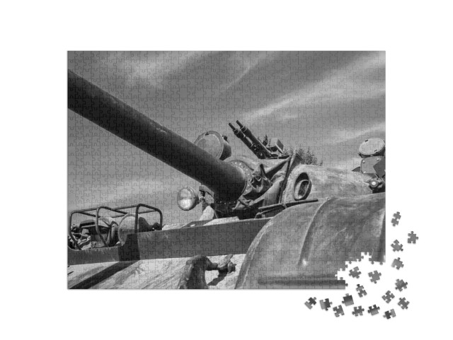 puzzle 1000 dílků „Obrněné vojenské vozidlo, černobílé“