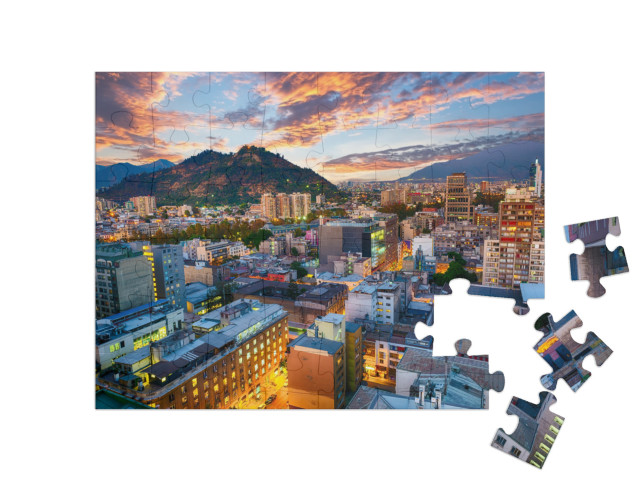 puzzle 48 dílků „Město Santiago de Chile po západu slunce, Chile“