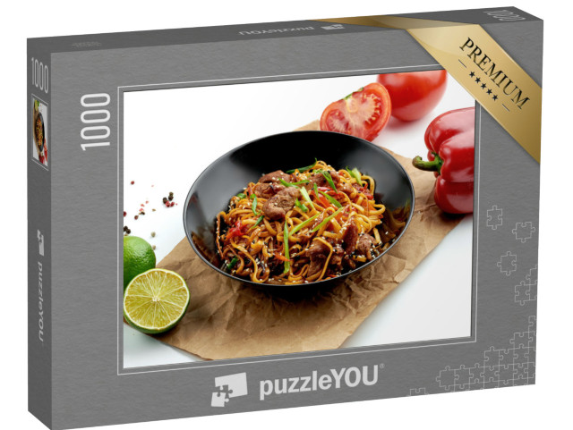 puzzle 1000 dílků „Nudle Udon wok jako klasické asijské pouliční jídlo“