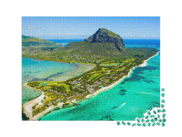 puzzle 2000 dílků „Modrá laguna na úpatí ostrova Le Morne Brabant, Mauricius“