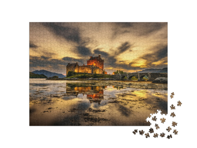 puzzle 1000 dílků „Úchvatný západ slunce nad hradem Eilean Donan, Skotsko“