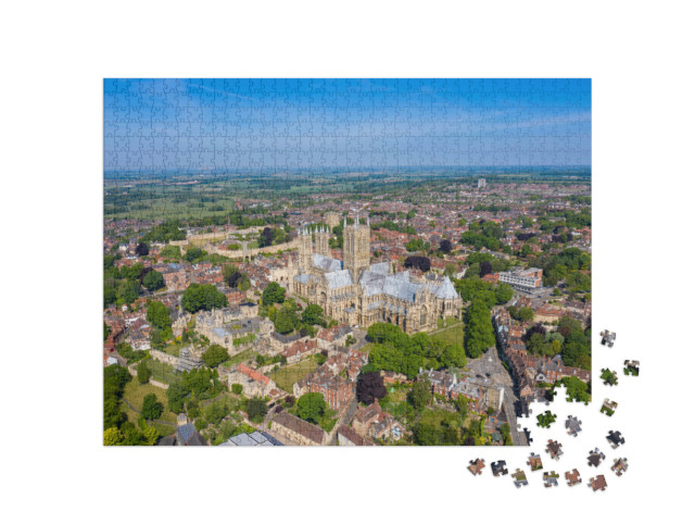 puzzle 1000 dílků „Pohled na Lincoln v Anglii z ptačí perspektivy“