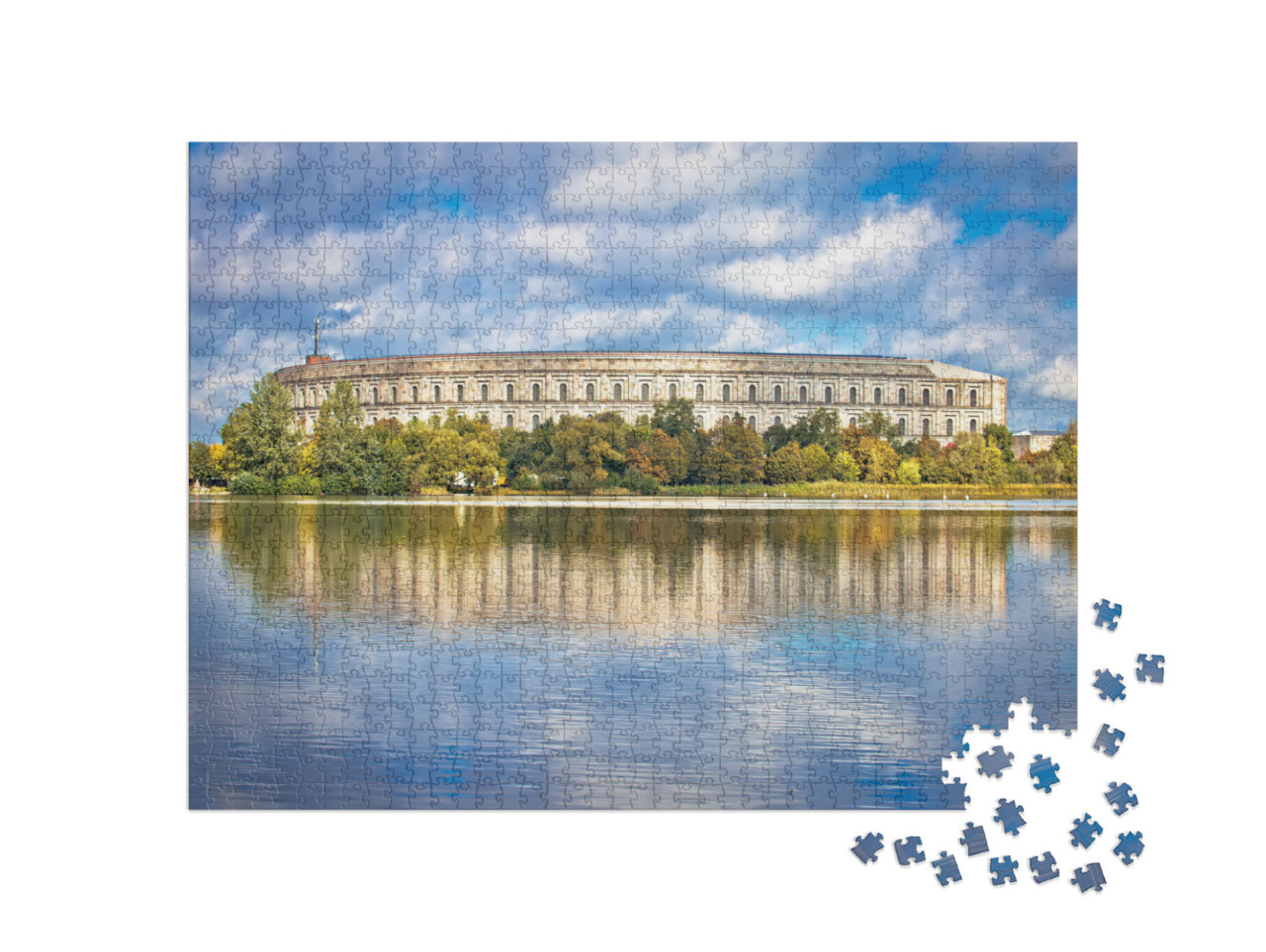 puzzle 1000 dílků „Říšský sněmovní sál na shromaždišti nacistické strany v Norimberku“