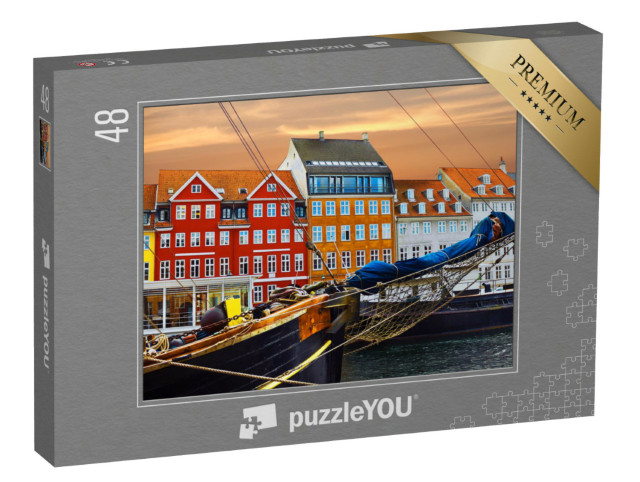 puzzle 48 dílků „Jachty a barevné domy na plážové promenádě v Nyhavnu, Dánsko“