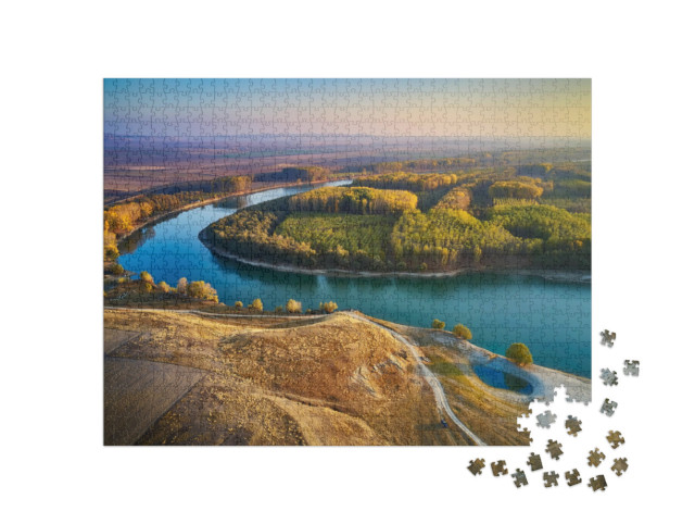 puzzle 1000 dílků „Letecký pohled na břehy Dunaje, Dobrogea, Rumunsko“