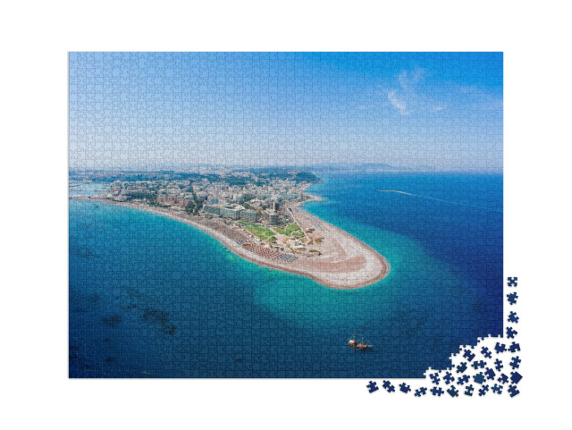 puzzle 2000 dílků „Pohled z ptačí perspektivy: Rhodos s lagunou shora, Řecko“