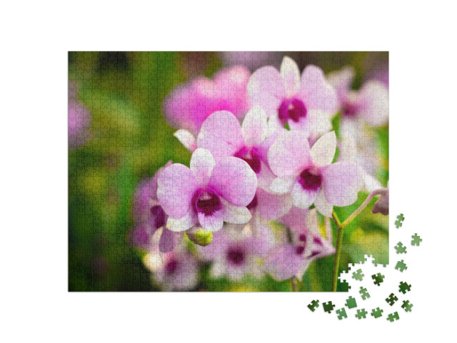 puzzle 1000 dílků „Větev s krásnými květy v orchidejové zahradě“