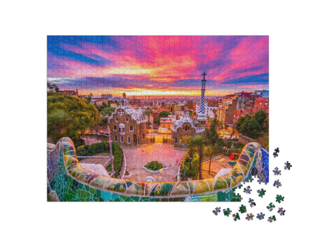 puzzle 1000 dílků „Východ slunce nad parkem Güell, světové dědictví UNESCO, Barcelona, Španělsko“