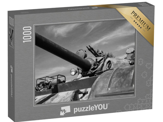 puzzle 1000 dílků „Obrněné vojenské vozidlo, černobílé“