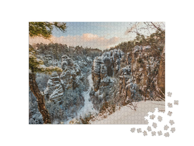 puzzle 1000 dílků „Východ slunce v Prachovských skalách v zimě, Český ráj, Česká republika“