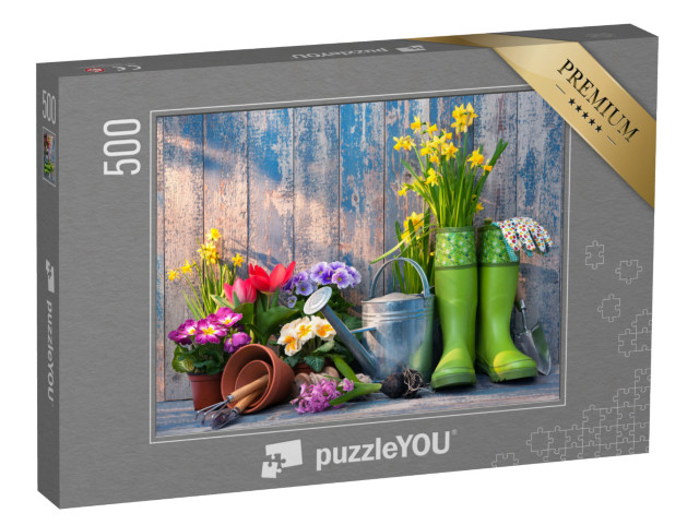 puzzle 500 dílků „Zahradní nářadí a květiny na terase“