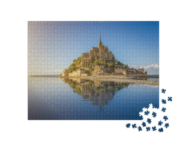 puzzle 1000 dílků „Přílivový ostrov Le Mont Saint-Michel večer, Normandie, Francie“