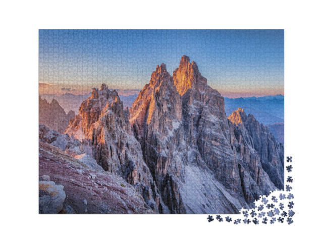puzzle 2000 dílků „Alpská záře nad vrcholky Dolomit“