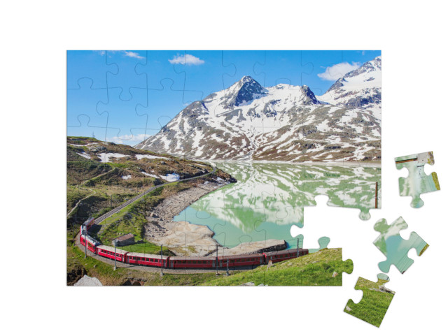 puzzle 48 dílků „Vlak na krásném průsmyku Bernina ve Švýcarsku“