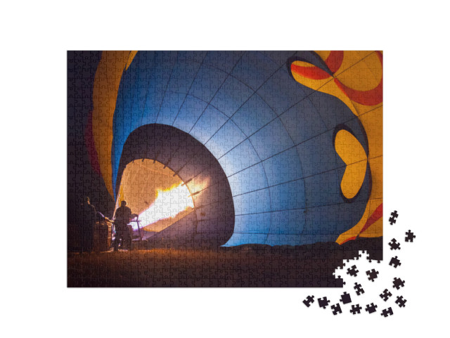 puzzle 1000 dílků „Příprava horkovzdušného balonu před startem“
