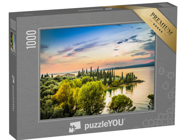 puzzle 1000 dílků „Krásný západ slunce nad jezerem Garda, Itálie“