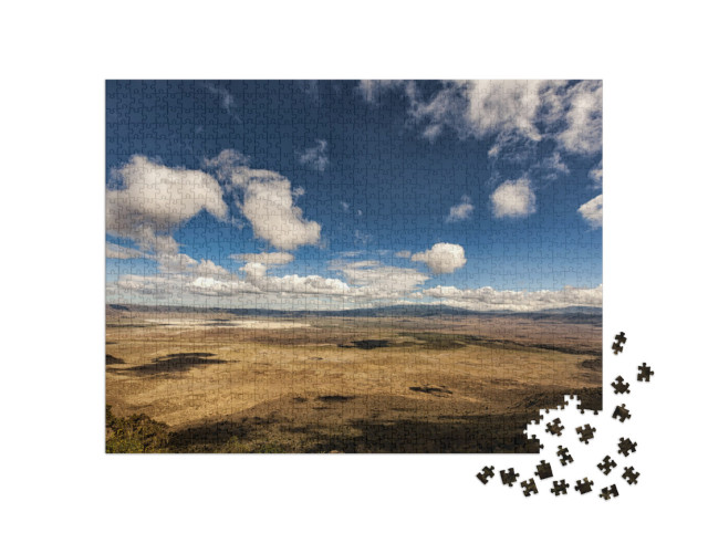 puzzle 1000 dílků „Pohled na kráter Ngorongoro z ptačí perspektivy“