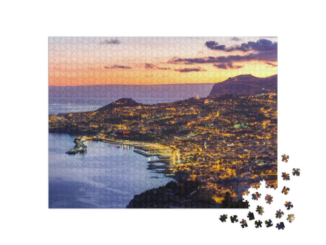puzzle 1000 dílků „Funchal v noci, Madeira, Portugalsko“