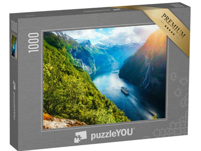 puzzle 1000 dílků „Pohled na Sunnylvsfjorden: Fjord s výletní lodí a vodopádem, Norsko“