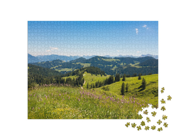 puzzle 1000 dílků „Bavorské Alpy s výhledem na hory a louky v Allgäu, Německo“