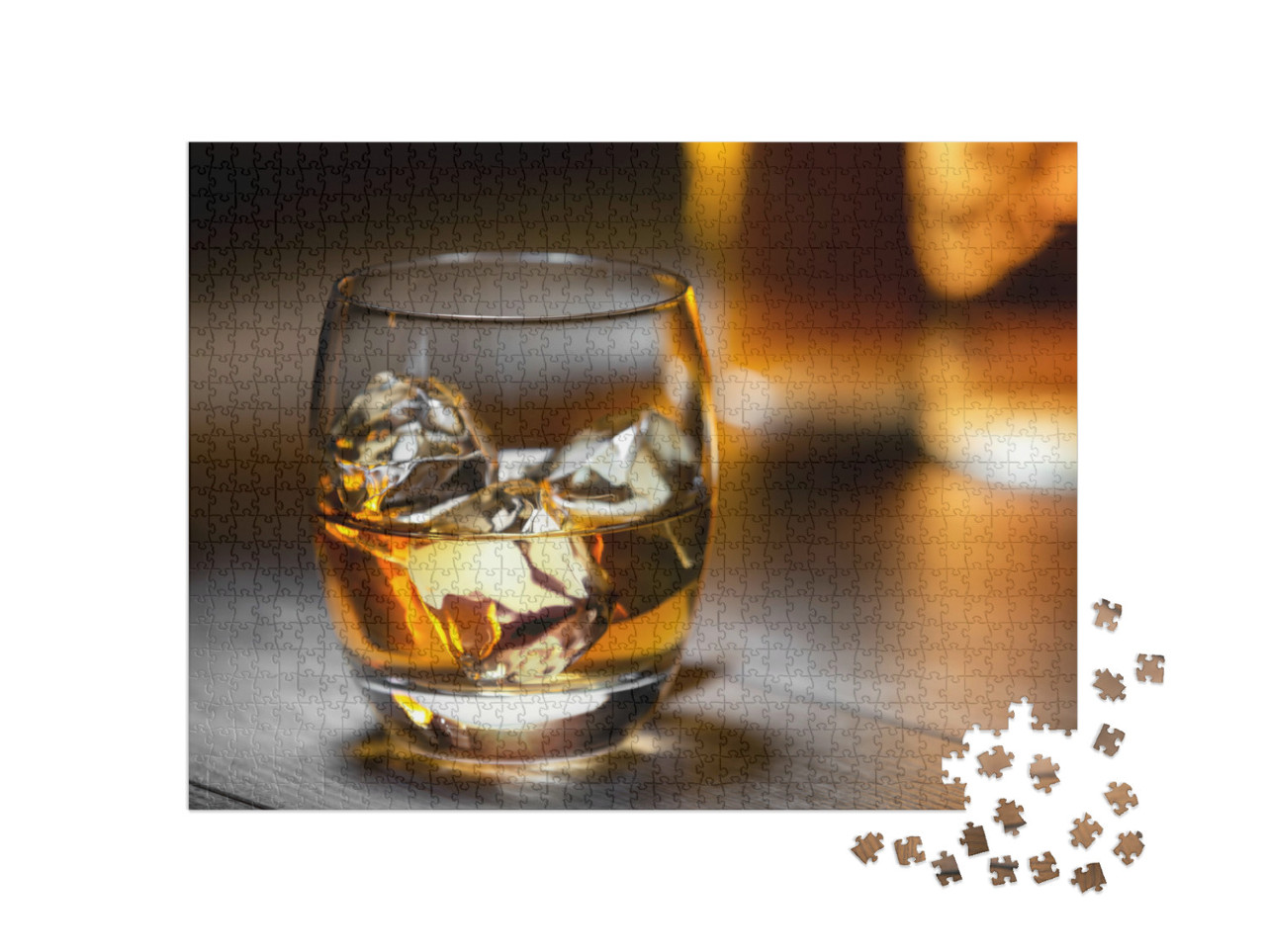 puzzle 1000 dílků „Osvěžující sklenka skotské nebo bourbonské whisky s ledem“