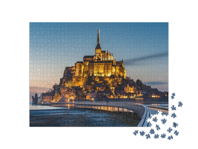 puzzle 1000 dílků „Osvětlený Mont Saint-Michel za soumraku“