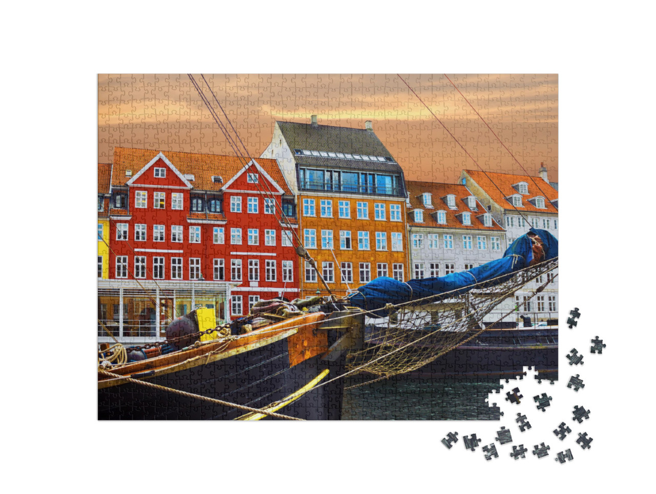 puzzle 1000 dílků „Jachty a barevné domy na plážové promenádě v Nyhavnu“